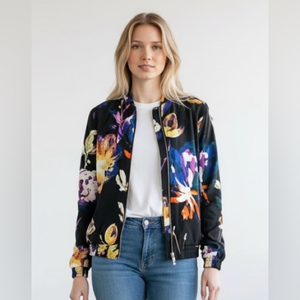 Susan Graver Floral Print Full Zip Bomber Jacket Gold tone zipper pockets Small